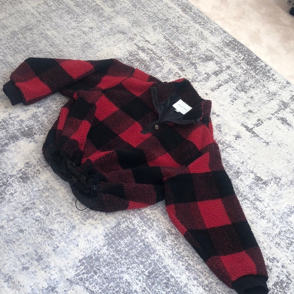 American Eagle 🦅 Sherpa boyfriend jacket - Picture 1 of 6